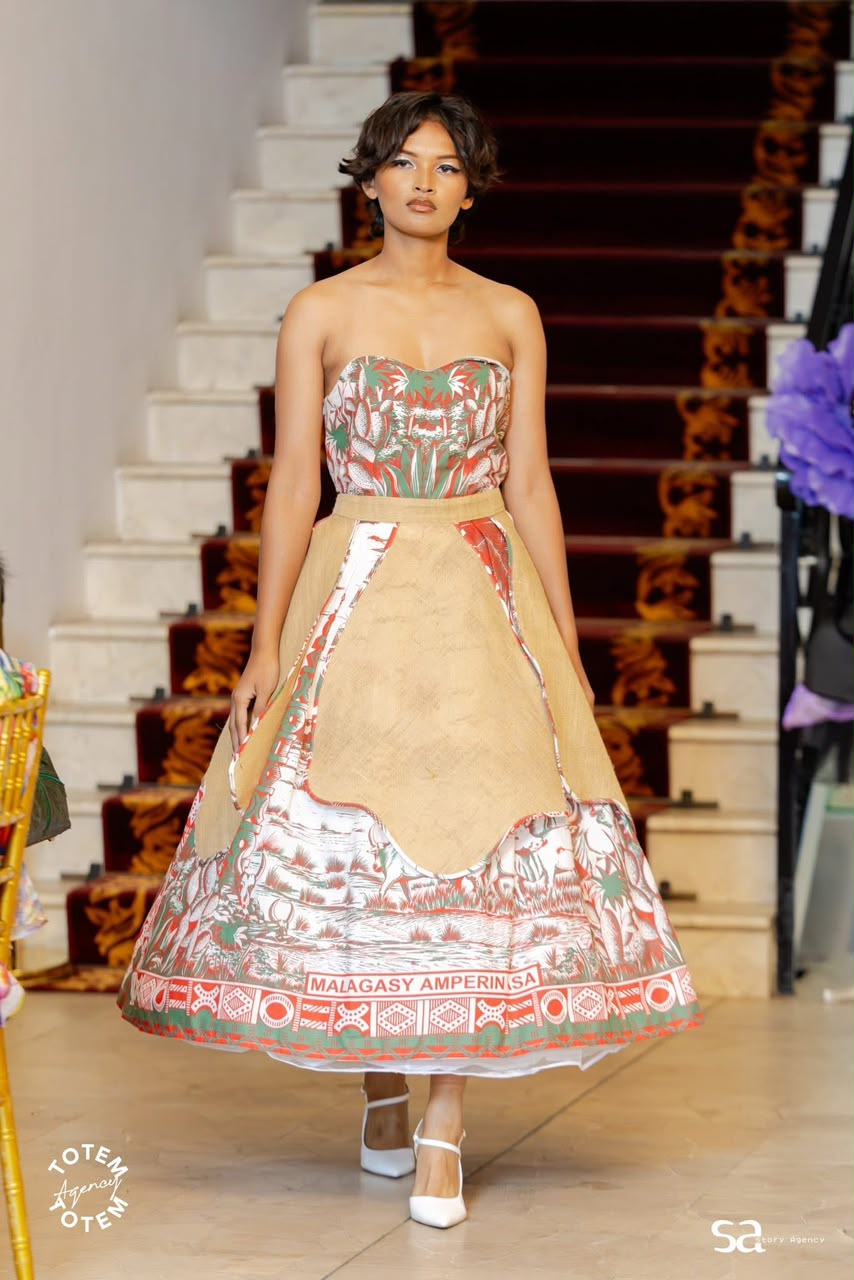 Robe bouffante avec jute