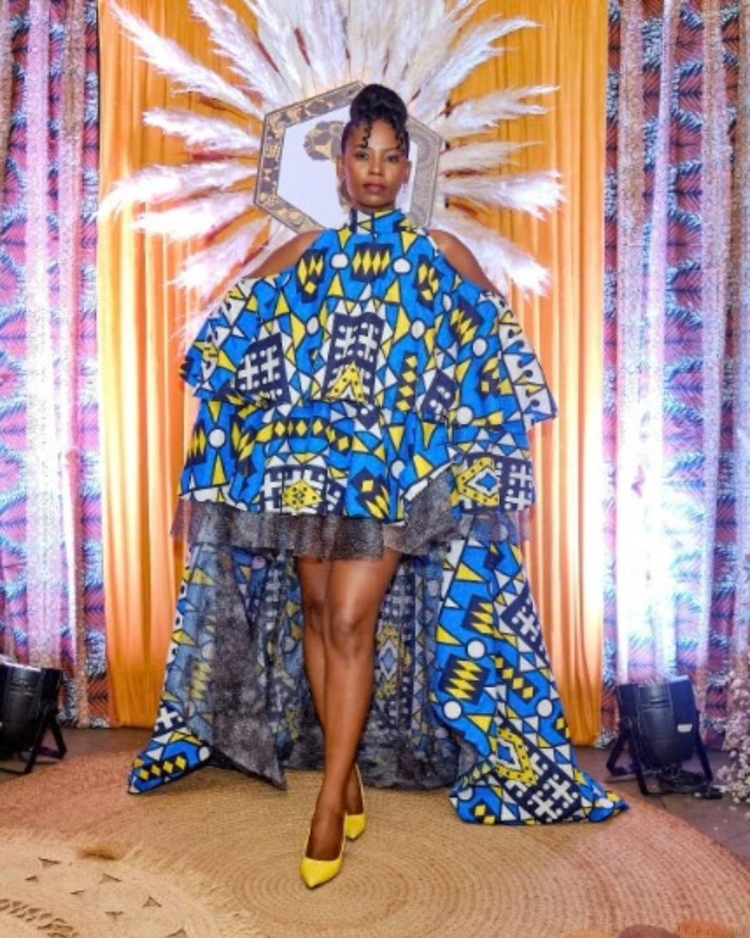 Robe Asymétrique en Wax à Traîne Motif Ethnique